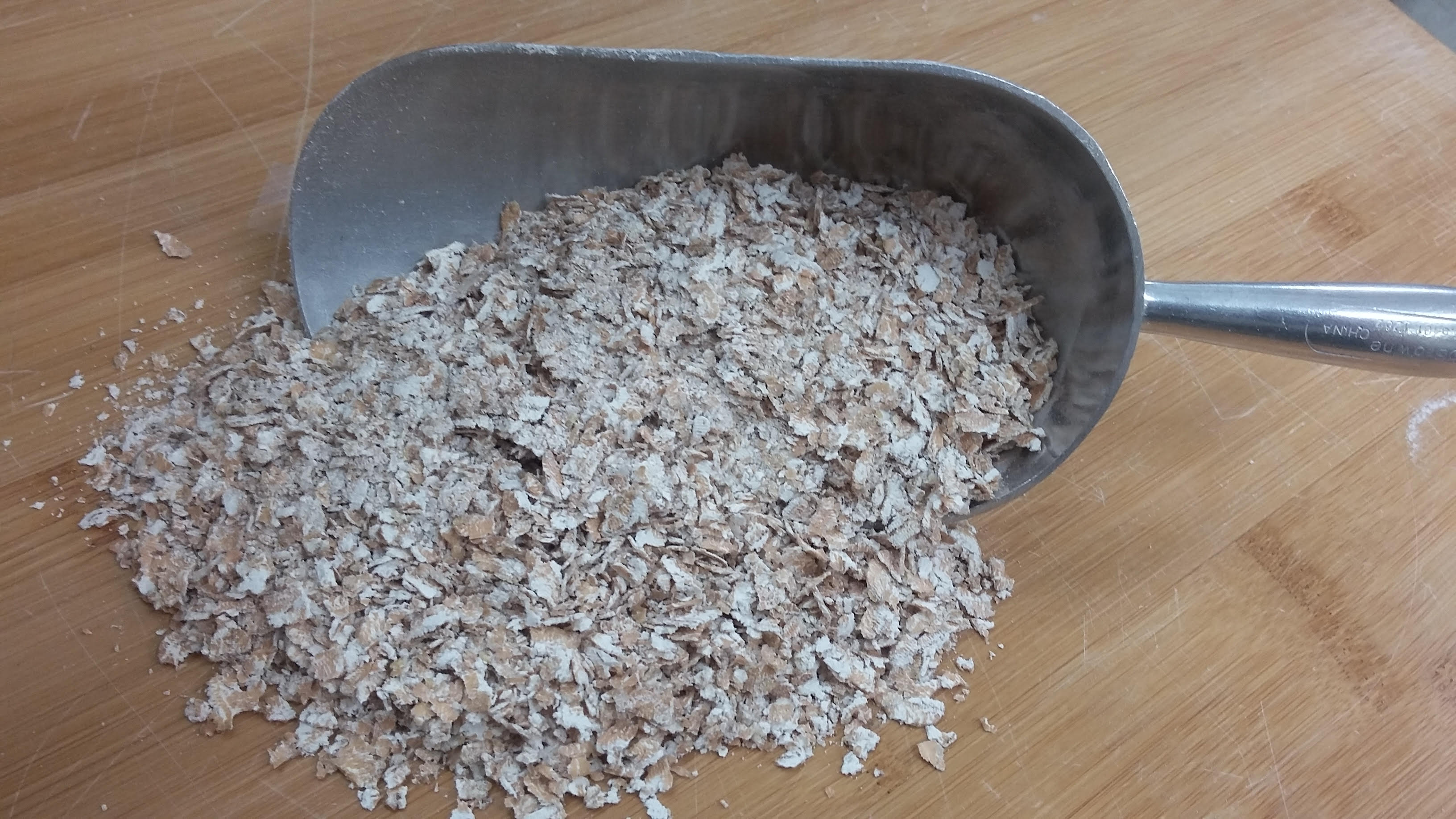 organic-spelt-flakes-15kg-prairie-foods