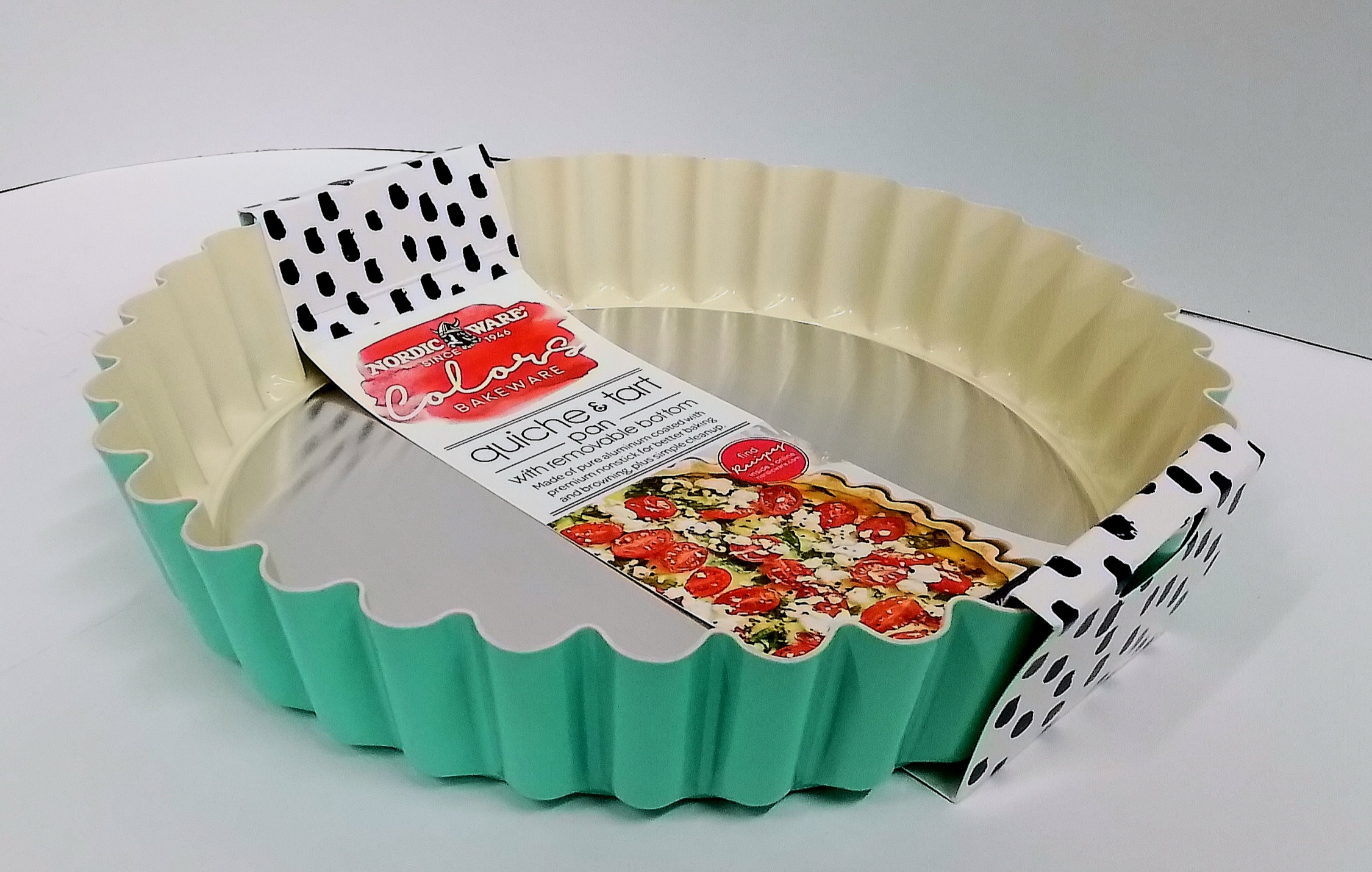 Nordic Ware Naturals Quiche Tart Pan w removable Bottom